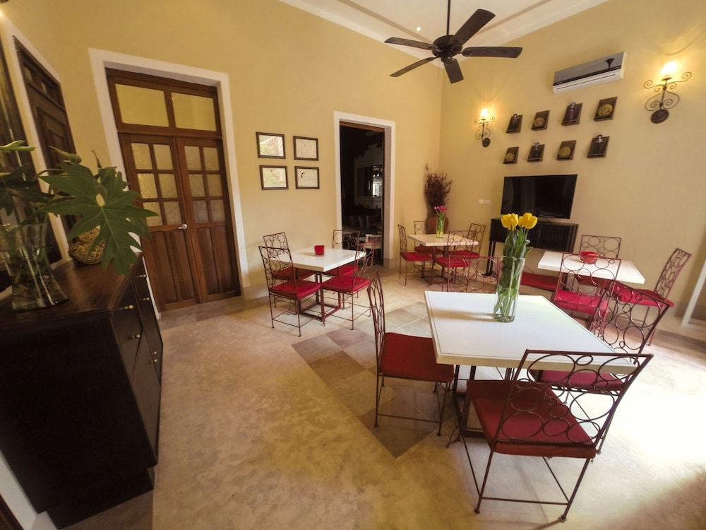 Casa Italia Luxury Guest House - Adults Only Merida Exterior photo