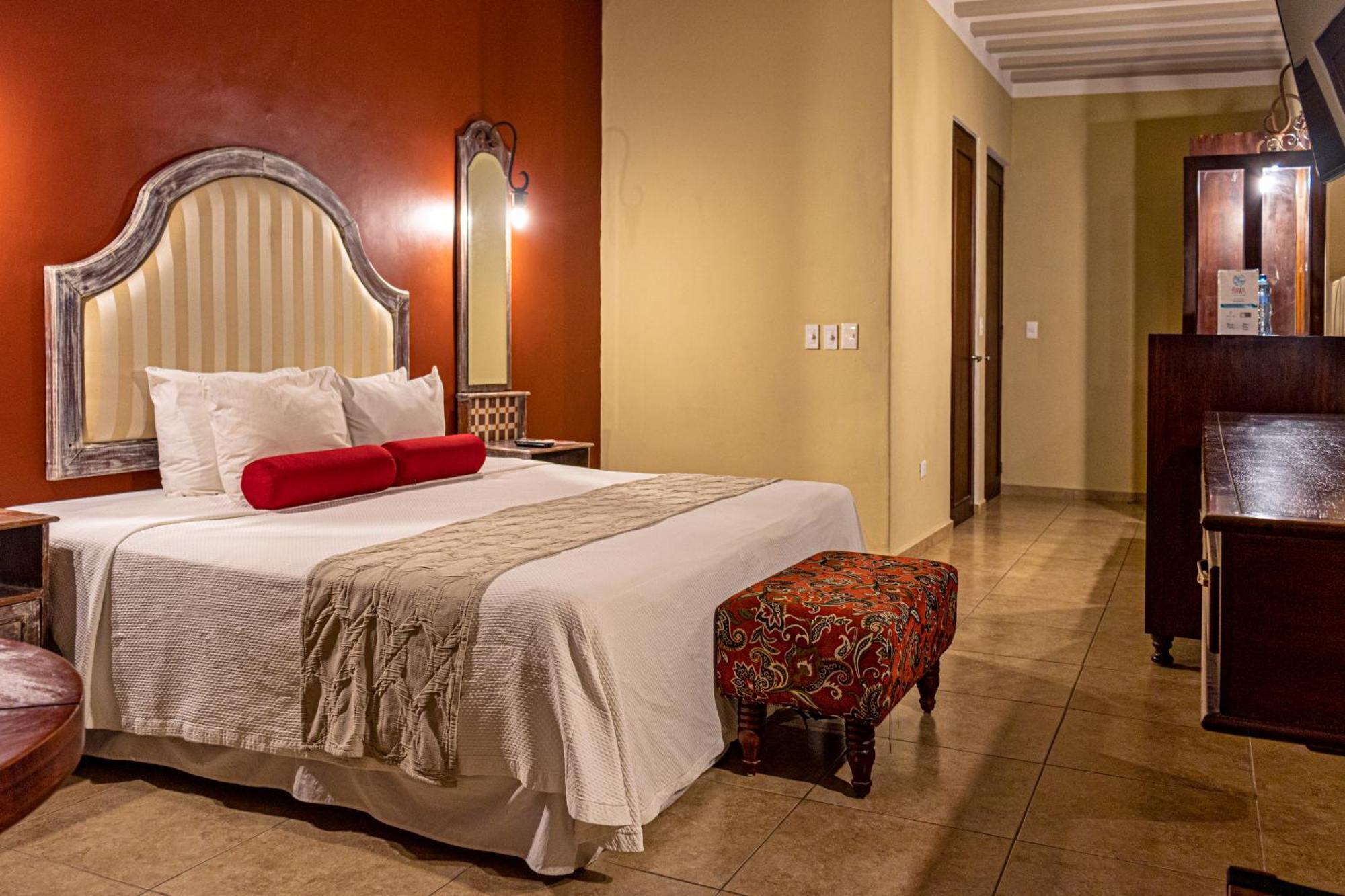 Casa Italia Luxury Guest House - Adults Only Merida Exterior photo