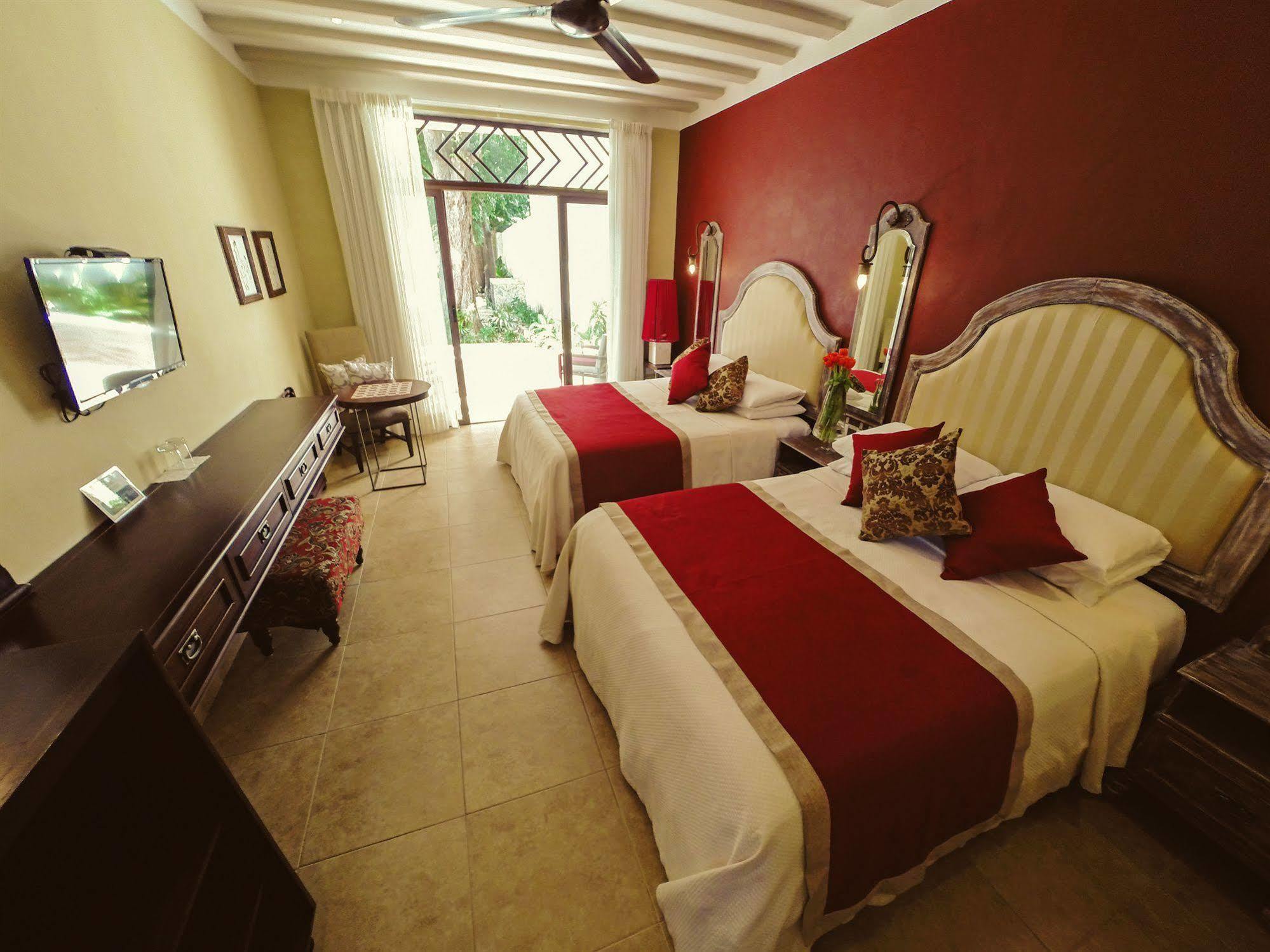 Casa Italia Luxury Guest House - Adults Only Merida Exterior photo